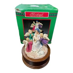 House Of Lloyd The Adoration Musical Christmas Around the‎ World Music Box